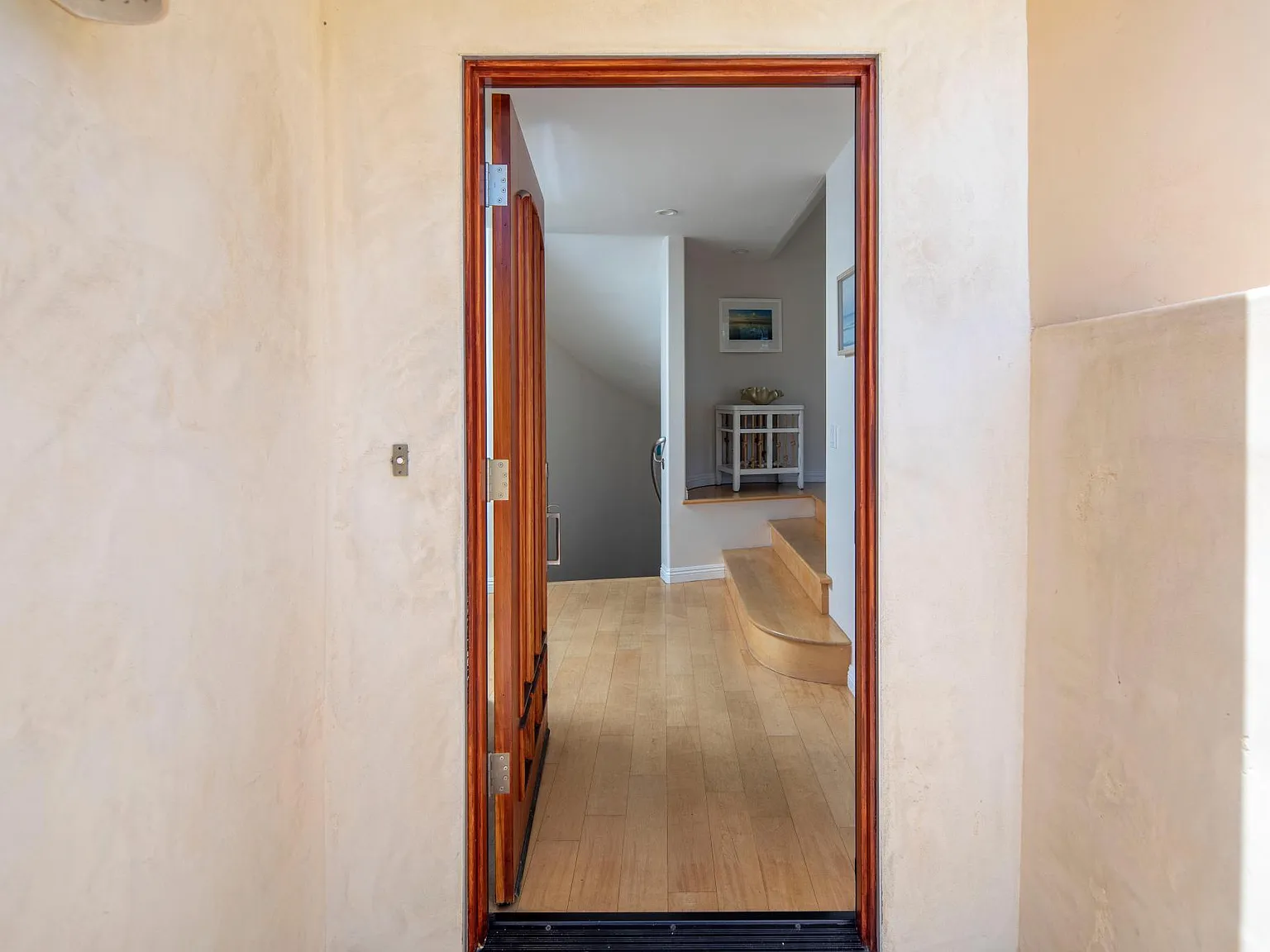 260 23rd St — Photo 3