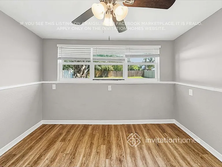 833 61st Ave NE — Photo 12