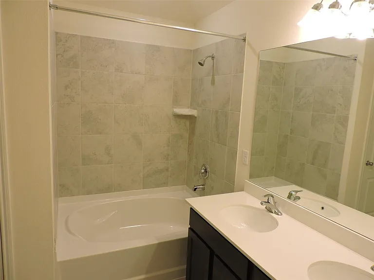 1122 Epworth Ct — Photo 25