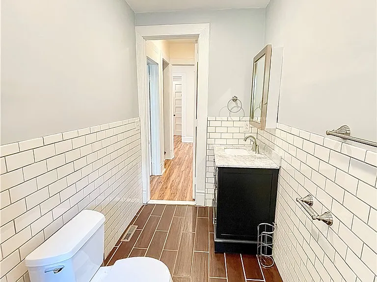 365 Green St — Photo 18