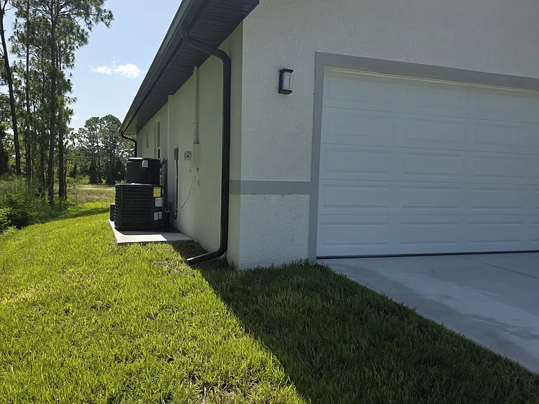 733 Dudley Ave S #733 — Photo 3