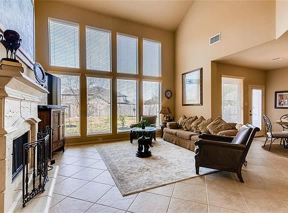 4th image of 629 Wiltshire Dr