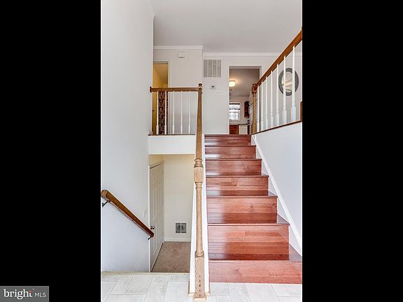 5th image of 14 Willingham Ct