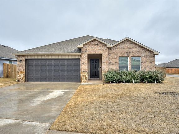 2nd image of 3516 Moraine Dr