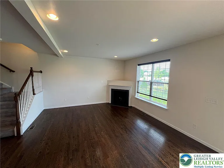 237 Snapdragon Way — Photo 5