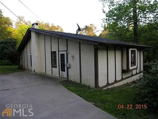 169 Lovell St photo 1