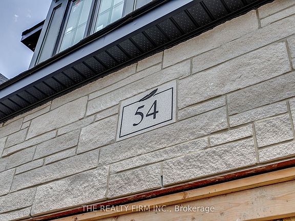 3rd image of 54 Royal Cres