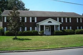 2 bed, 1.5 bath, $750 — Photo 1