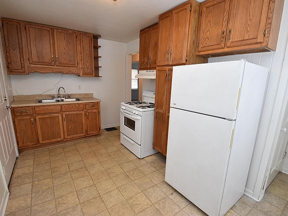 4th image of 1818 Obrien St