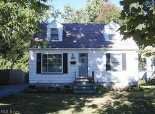 736 McKinley St, Bedford, OH 44146