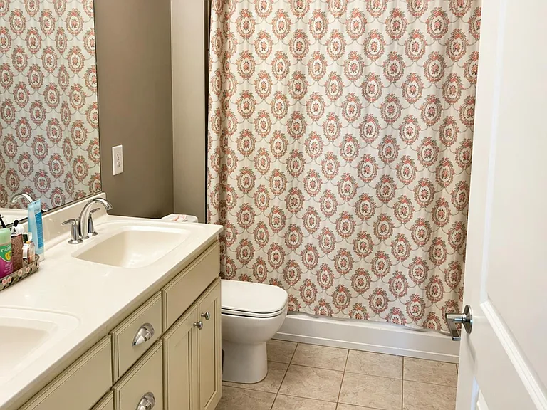 601 Finsbury St #202 — Photo 6