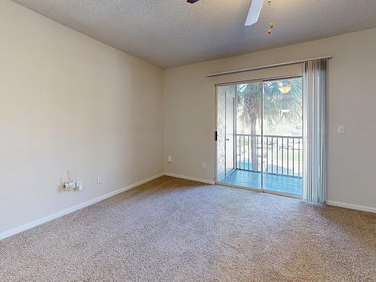 Altamira Place Apartment Homes — Photo 156