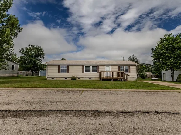 2133 Foxwood Ct, Lebanon, MO 65536