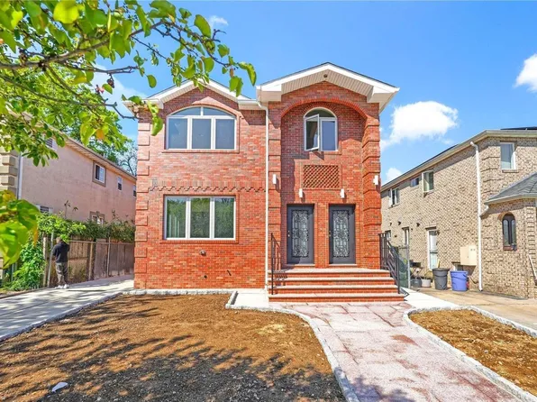 61-40 232nd Street, Oakland Gardens, NY 11364
