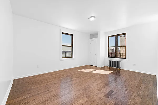 Rented by REAL New York | media 7