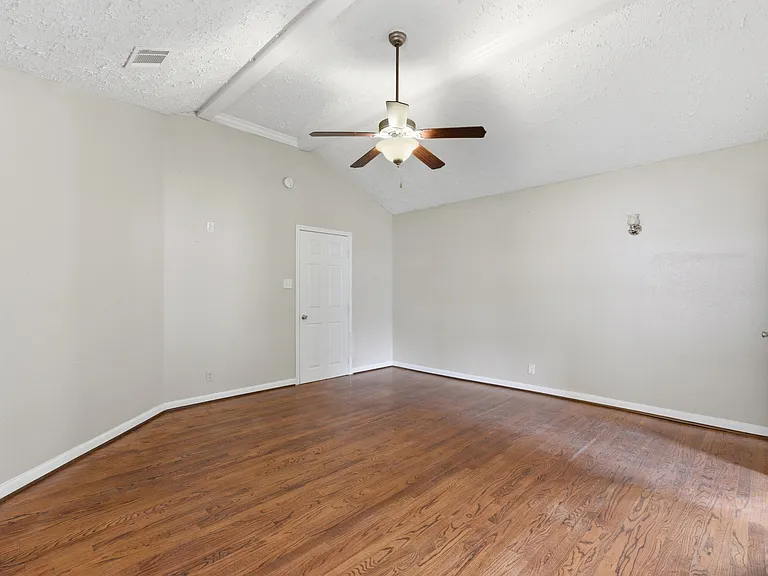 9638 Pine Lake Dr — Photo 33