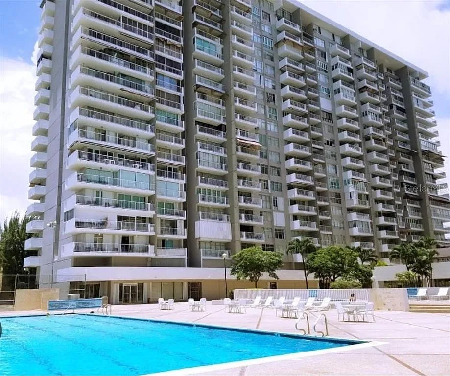 1 bed, 1.0 bath, 494 sqft, $1,600 — Photo 1