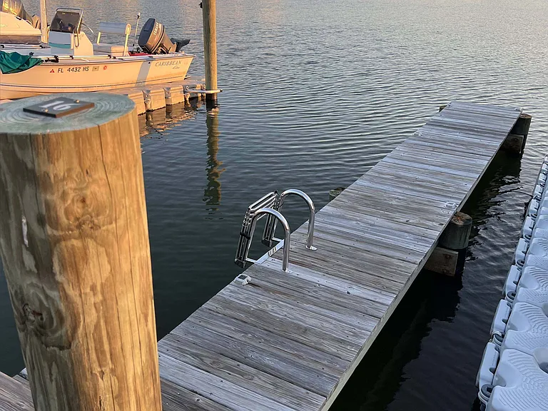 42 Jacaranda Cay Ct — Photo 20