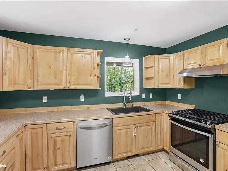 1421 N Landmark Dr — Photo 26