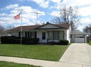 722 Beau Ridge Dr, Aurora, IL 60506