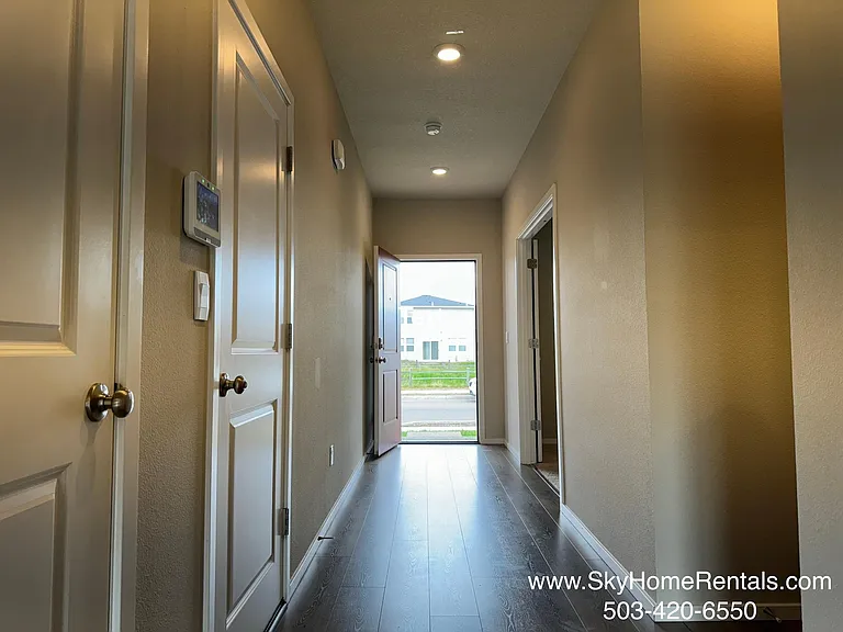 4832 Skylab Ave NE — Photo 10