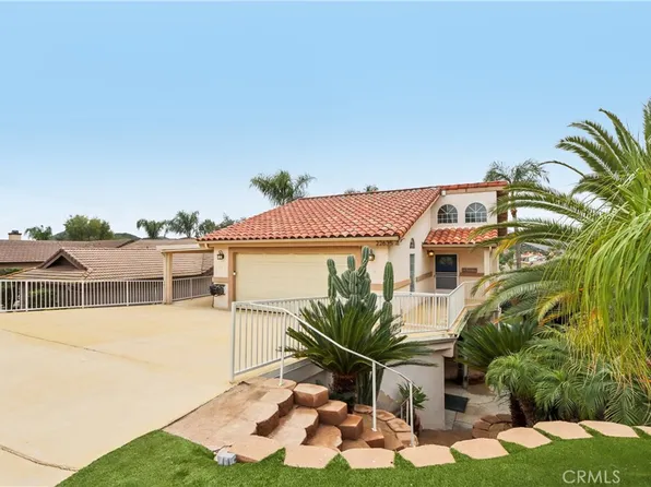 22635 S Canyon Lake Dr, Canyon Lake, CA 92587