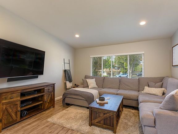 5th image of 3634 W Walter Cir