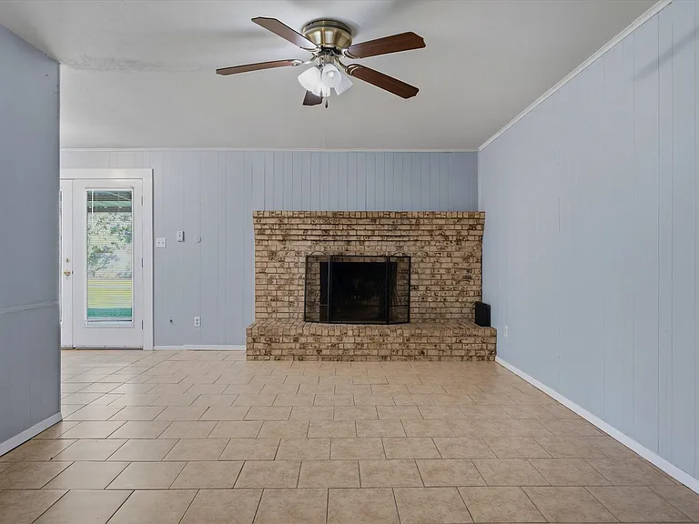 908 W Highway 243 — Photo 12