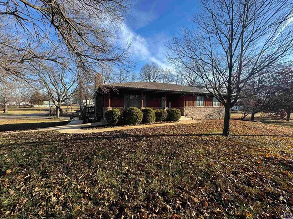 124 Locust St, Nortonville, KS 66060