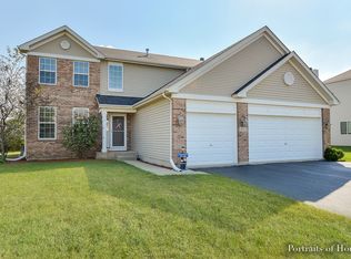 812 Hampton Ln, Yorkville, IL