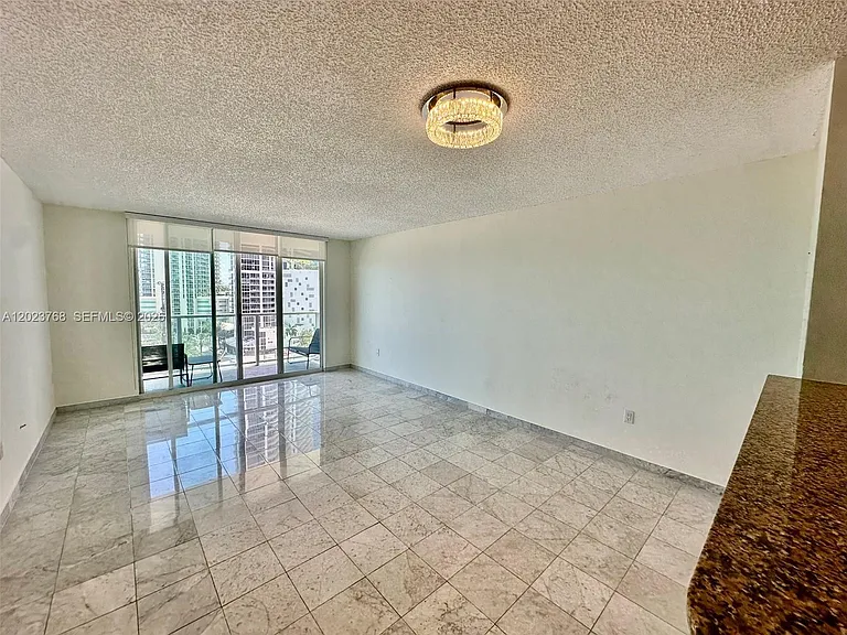 1155 Brickell Bay Dr #905 — Photo 6