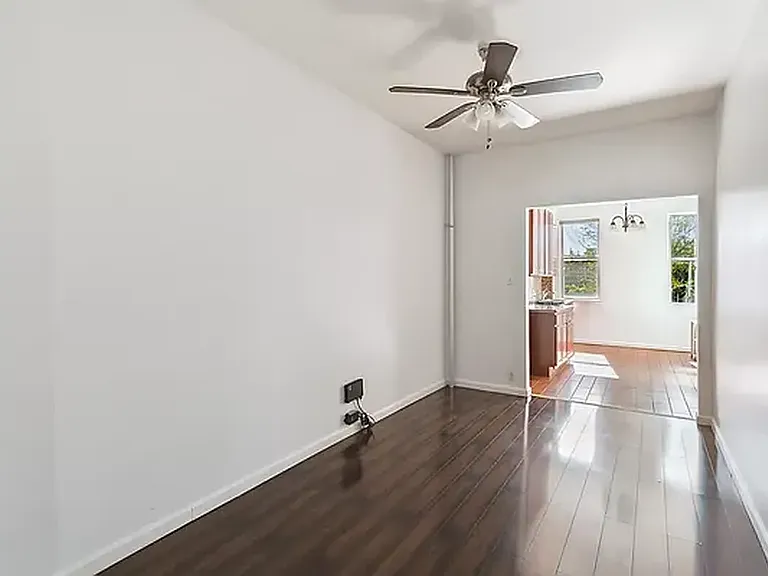 370 Knickerbocker Ave #2L — Photo 2