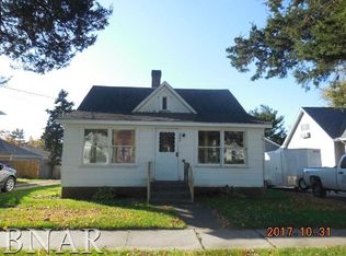 223 E Walnut St, Washburn, IL 61570