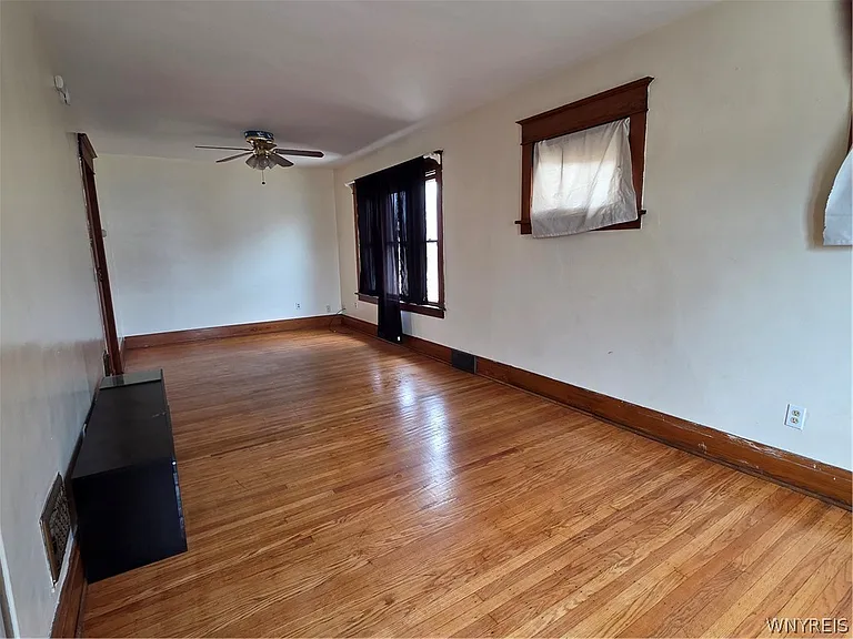 96 Academy Rd — Photo 14