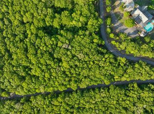 100 White Rock Trl, Caldwell, WV 24925