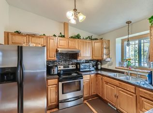 9633 Penn Ave N, Brooklyn Park, MN 55444