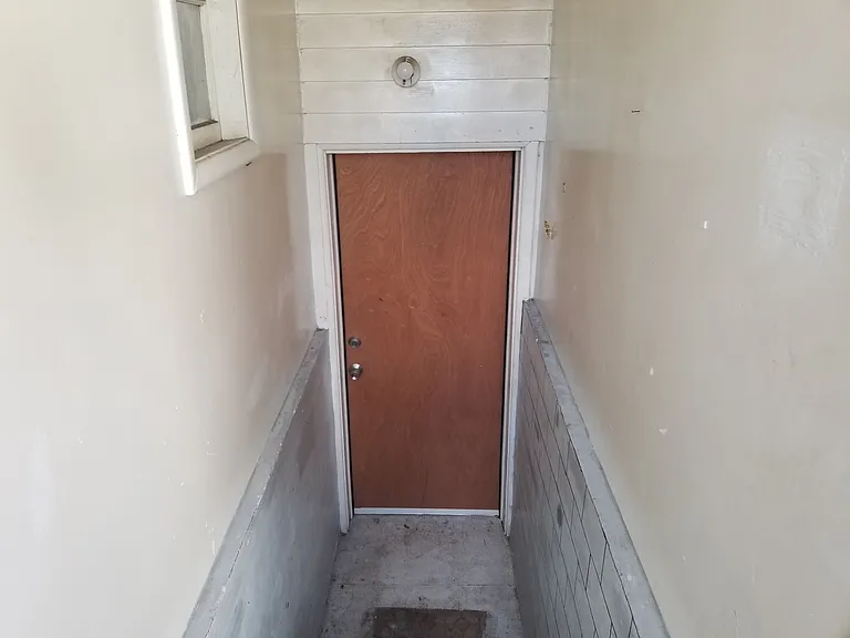 2 bed, 1.0 bath, $1,000 — Photo 4