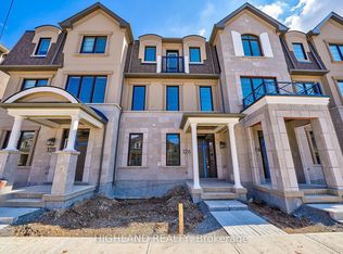 126 Marigold Gdns, Oakville, ON L6H 0Y1
