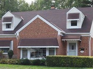 1146 Washington Blvd, Mayfield Heights, OH 44124