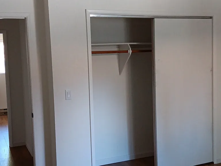 325 Collier Way — Photo 9