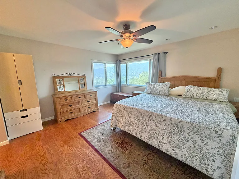 4242 Briggs Ave — Photo 12