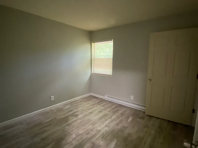 307 Forest Ln — Photo 5