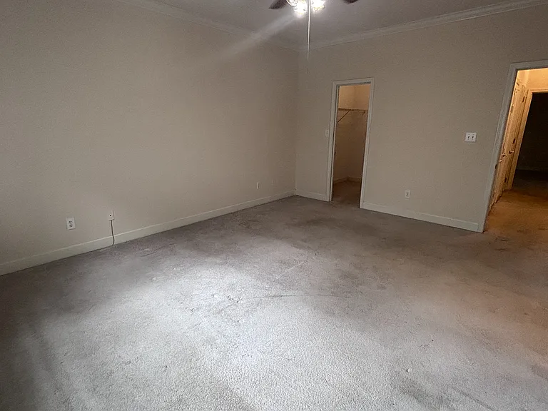 256 Crest Lake Dr — Photo 23
