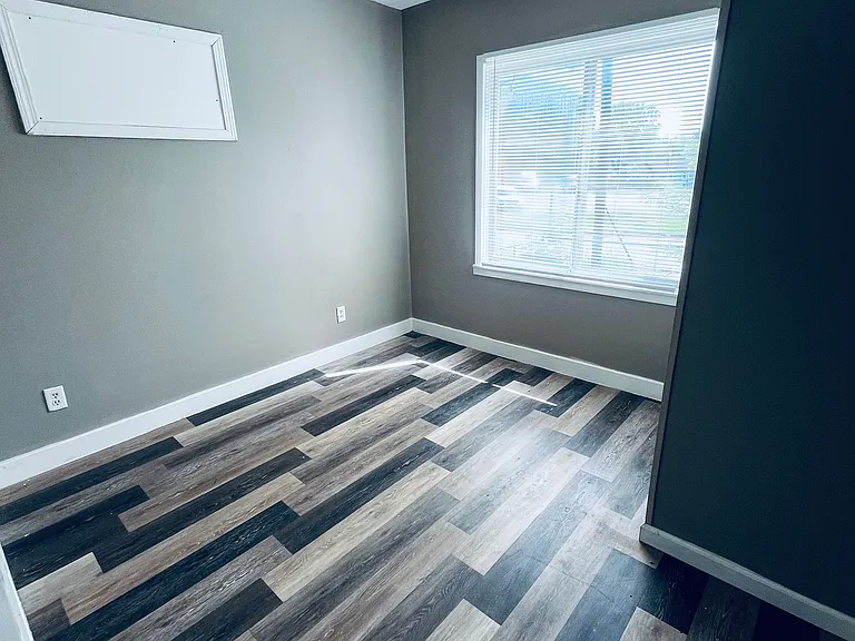 5 Pingree Ave — Photo 4