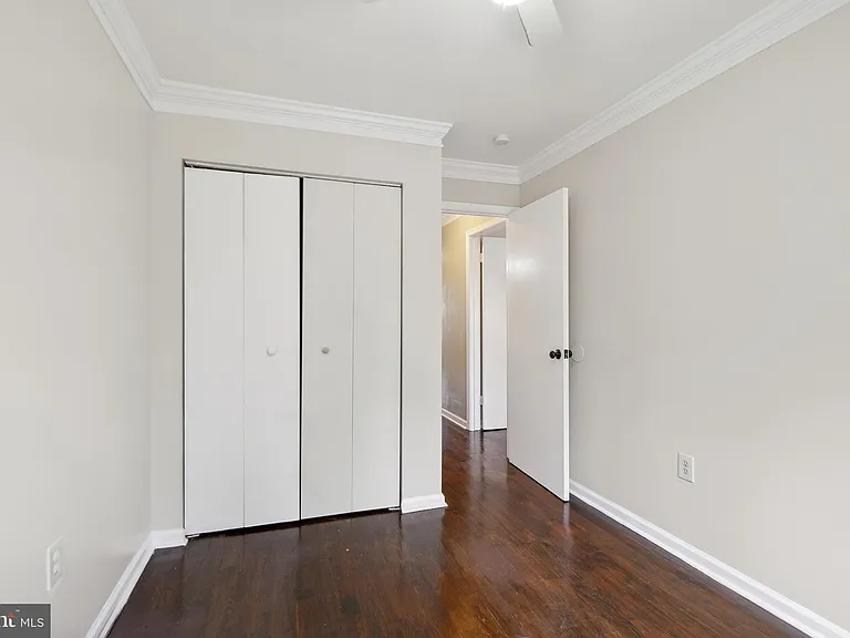 9063 Congress Pl — Photo 16