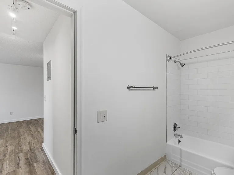 8300 Fremont Ave S — Photo 13