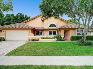 3091 Perriwinkle Cir, Davie, FL 33328