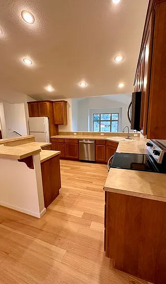 2507 NE 82nd Way — Photo 6