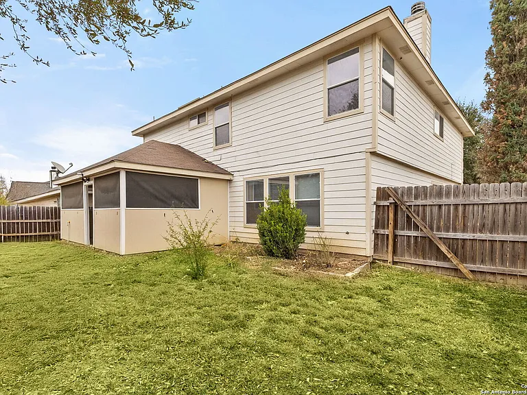 7403 Concerto Dr — Photo 21