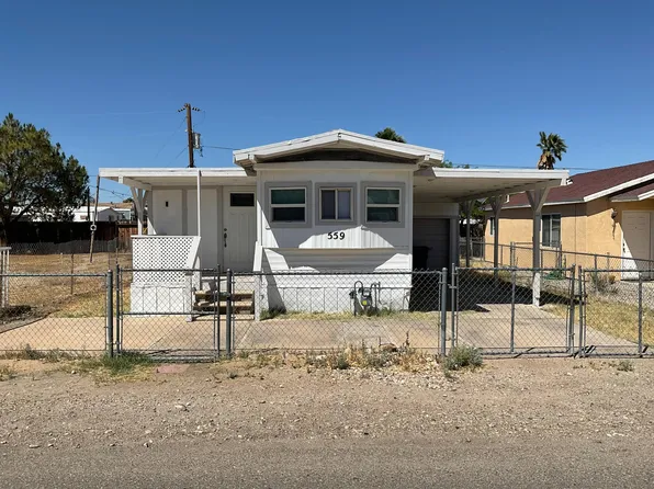 559 Coral Reef Dr, Bullhead City, AZ 86442
